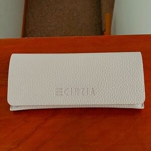 Cinzia Semi-Hard Eyeglass Case